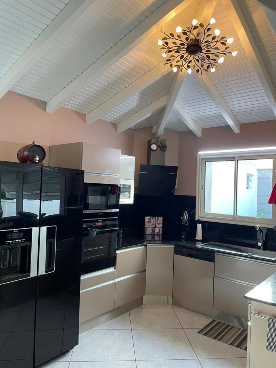 Villa Almeida A 500M De La Plage Courcelles Exteriör bild